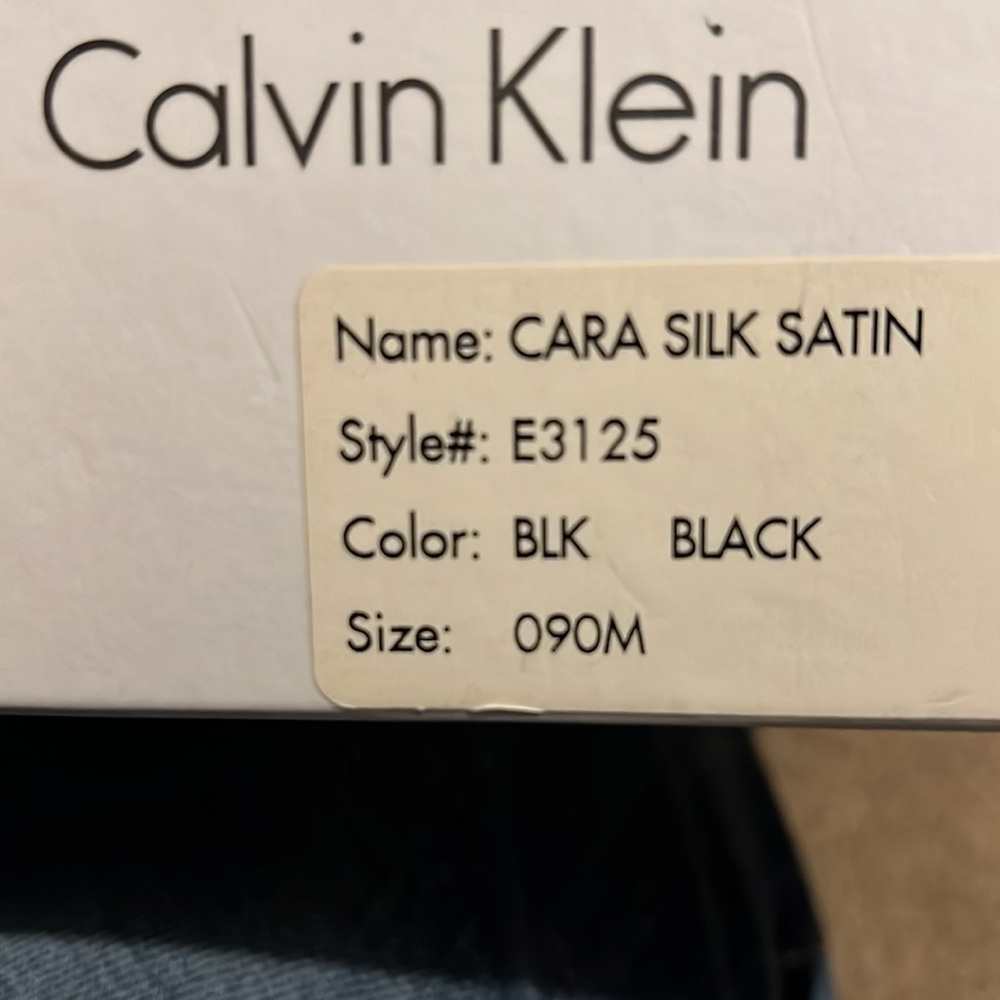 Calvin Klein Cara Black Satin Evening Pumps w/Rhinestone Decor. Size 9M. - Picture 4 of 6